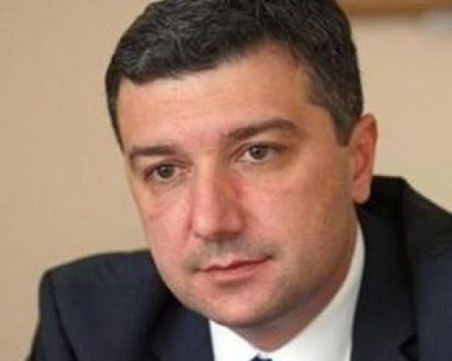 Депутат от БСП: На пътя се умира повече, отколкото от коронавирус