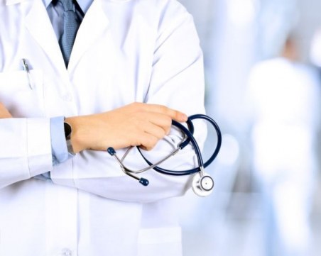 Разчитаме на 30 000 лекари и около 47 000 медицински сестри