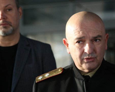 Стотици са били контактни с пациентите с коронавирус у нас