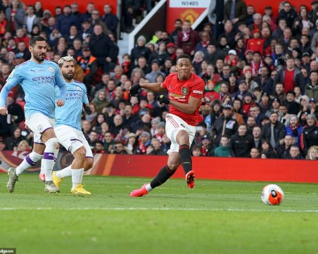 Юнайтед излъга Сити в дербито на Манчестър