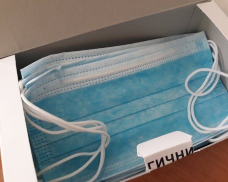 Великотърновската фирма ще произвежда материя за предпазни маски