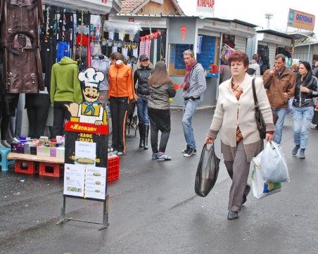 Затварят Димитровградския пазар заради коронавируса