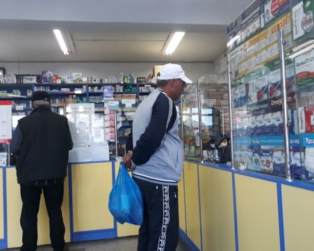 Аптеките в Пловдив пускат маски по 2 лева бройката