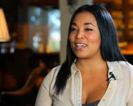 Намериха мъртва бившата жена на Флойд Мейуедър