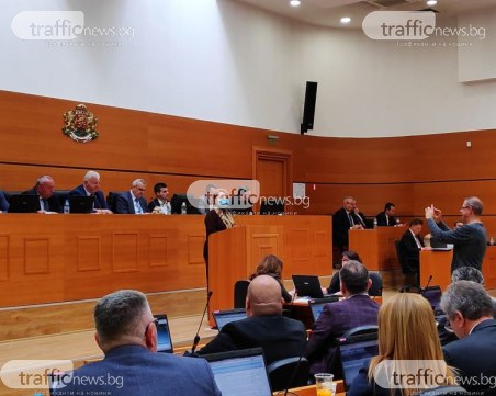 Без извънредни мерки срещу коронавируса на сесията на Общинския съвет в Пловдив