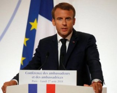 Франция затваря училища и университети заради коронавируса