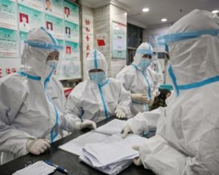 Китай: Пандемията ще бъде овладяна до април