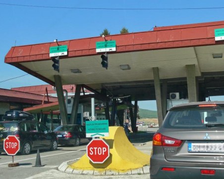 Пет нови случая на COVID-19 в Сърбия, затварят гранични пунктове