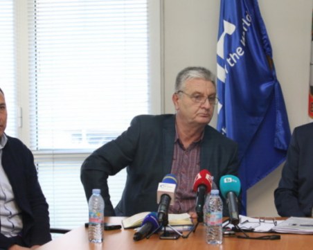 Шефът на съдиите обмисля оставка