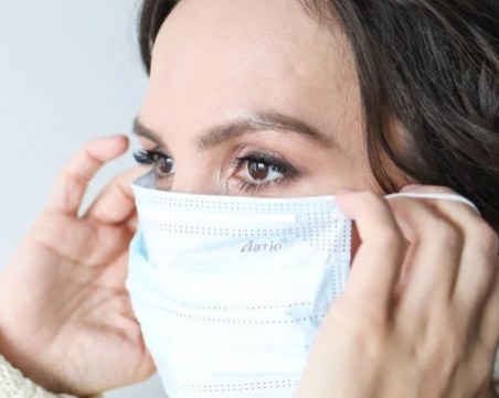 Само за ден: Нови 73 случая на коронавирус в Гърция