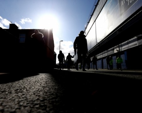 Целият отбор на Евертън е в изолация