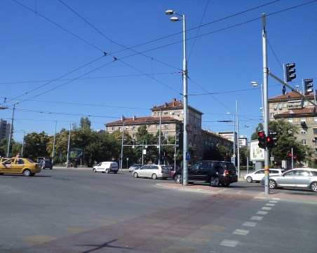 Затварят изцяло част от бул. 