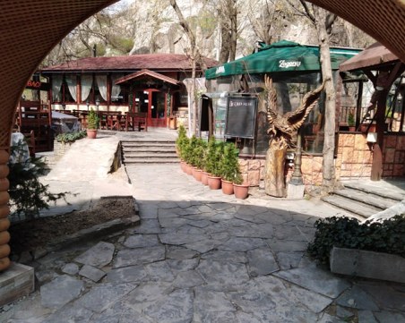 Пълен хаос със забраната за работа на търговските обекти в Пловдив