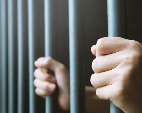 Близо 100 души - задържани в Гърция за неспазване на мерките срещу коронавируса