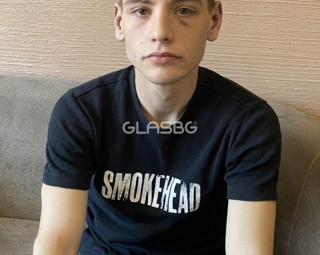 Младеж се оплака от полицейски бой и сексуална гавра! СНИМКИ+ВИДЕО