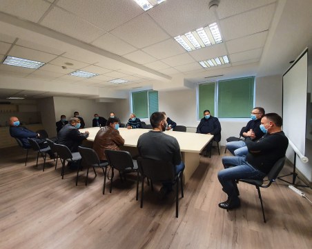 Строги мерки в Столипиново! Иван Стоянов и Николай Кирков се срещнаха с представители на малцинствата