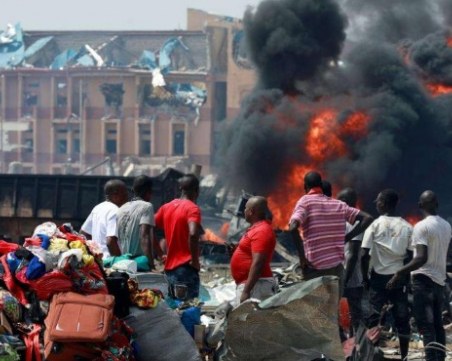 Унищожителен взрив уби 15 души в Лагос