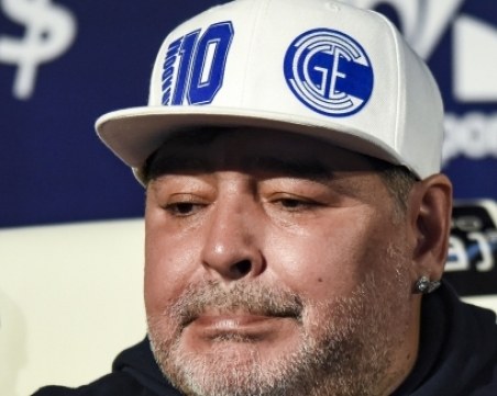 Великият Диего Марадона е под карантина