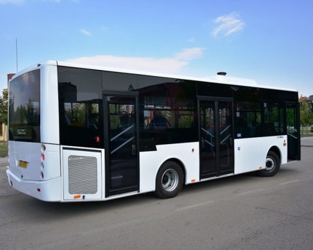 Община Пловдив: Няма струпвания на граждани в автобусите, променяме разписанията