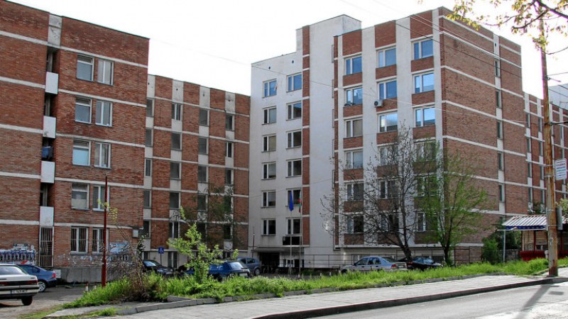 Студенти са блокирани в общежитието на Американския университет в Благоевград