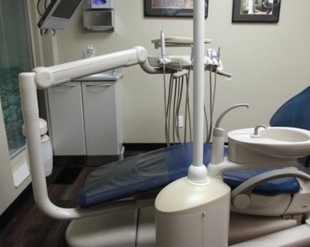 Стоматолози затварят кабинетите, ще работят само по спешност