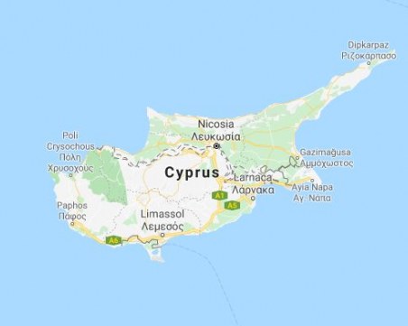 Кипър налага забрана на полетите от България