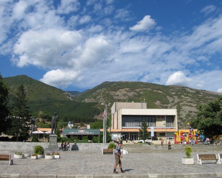 Отмениха част от мерките в две пловдивски общини – противоречали на заповедта на министъра