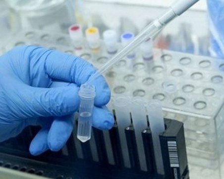 Стабилно е състоянието на ски учителя с положителна проба за COVID-19