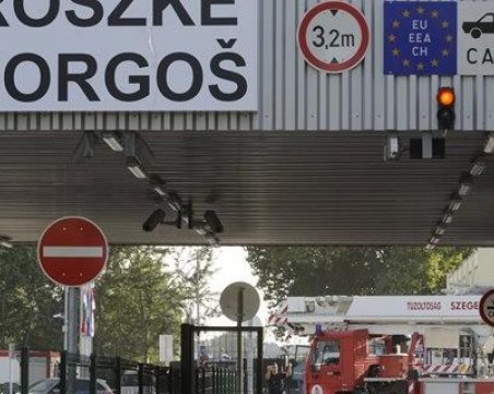 Унгария отвори границата си, блокираните българи се прибират