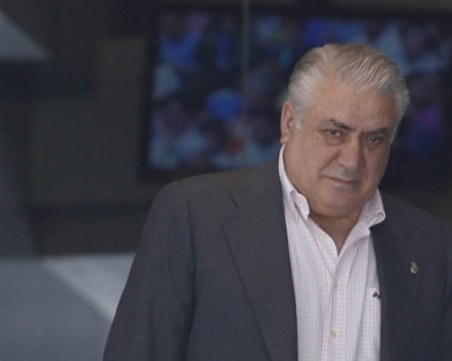 Човекът, върнал Реал Мадрид на върха, в критично състояние заради вируса