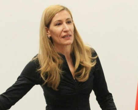 Извозват 111 чужденци от Банско, ето колко са туристите в страната