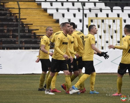 В Ботев удължават принудителната почивка