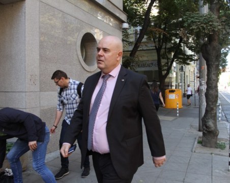 Гешев: Времето изтича и можем да се окажем в италианския вариант