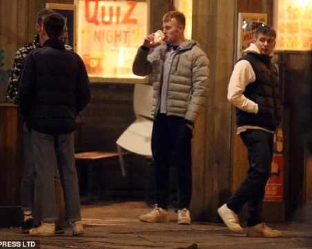 Назрява война в Англия - кръчмите отказват да затворят