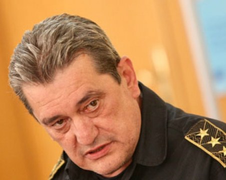 Шефът на Пожарната: В държавния резерв има всичко, вече вадим от там
