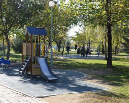 Затварят парковете! Слагат КПП-та на входовете на областните центрове