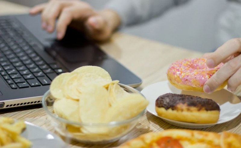 Как да се храните здравословно, докато работите у дома?