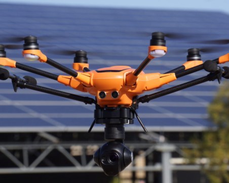 Информират с дрон за коронавируса 