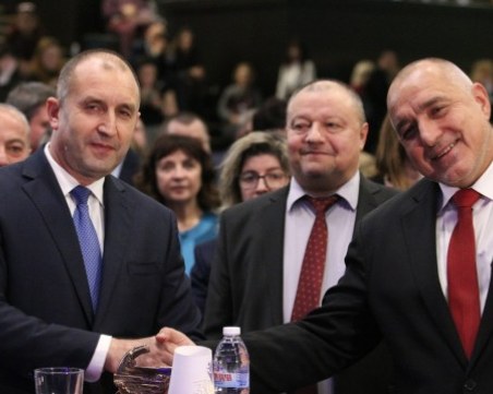 Депутатите се събират отново днес след президентското вето