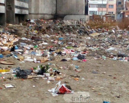 Кметът недоумява: Извозихме 50 тона боклуци за два дни от Столипиново