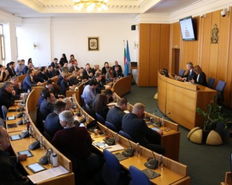 Общински съветник в София е с коронавирус, спират заседанията