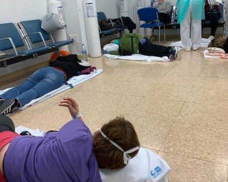 В Испания е ад! Заразени лежат по коридорите на болници в Мадрид