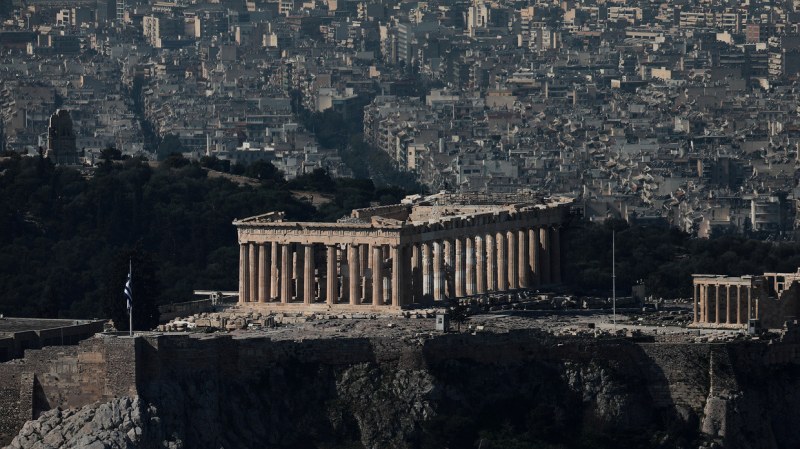 Пълна забрана за предвижване в Гърция от днес