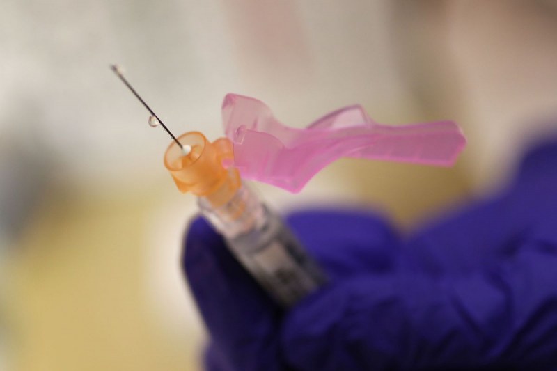 САЩ премахнаха сайт, продавал несъществуващи ваксини срещу коронавируса