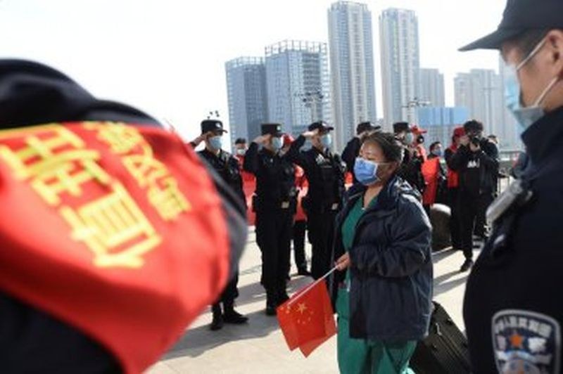 Китай вдига забраната за придвижване в Ухан и провинция Хубей