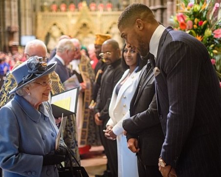 Джошуа се е срещал със заразения принц Чарлз