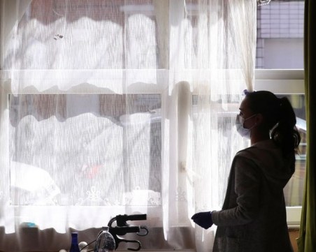 Няма да приемат в болница възрастните хора в Белгия, настанени в домове