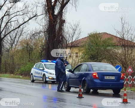 Пловдивчанин под карантина опита да напусне Пловдив, хванаха го на Кукленско шосе