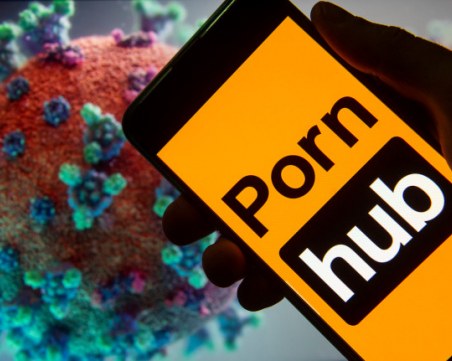 Pornhub става безплатен за седмица и дарява 50 000 маски за борба с коронавируса
