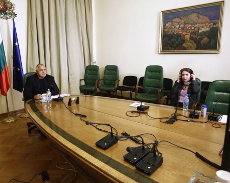 Европейският съвет обсъжда отпускане на допълнителни средства за ваксина